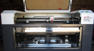 Підйомний стіл на со2 лазерному верстаті "за" і "проти"