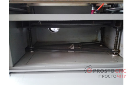 БУ лазерний верстат (гравер) з робочим полем 40х30 см та трубкою 80 Вт