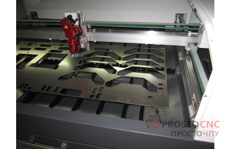 Standard 1390M для різання металів і неметалів