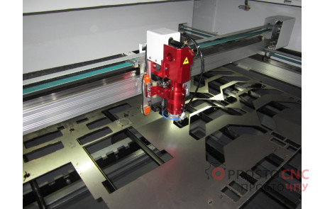 Standard 1390M для різання металів і неметалів