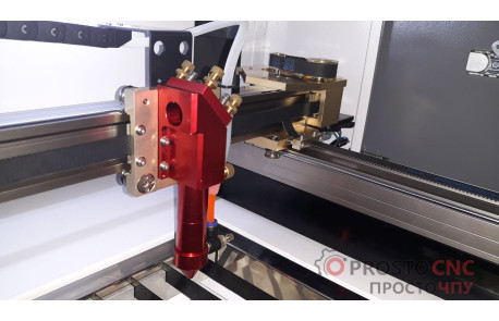 Лазерний верстат Expert 9060 (з підйомним столом)