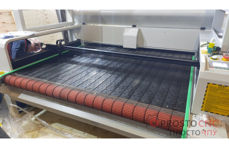 Лазерний комплекс для тканини Track 1610 з CCD камерою